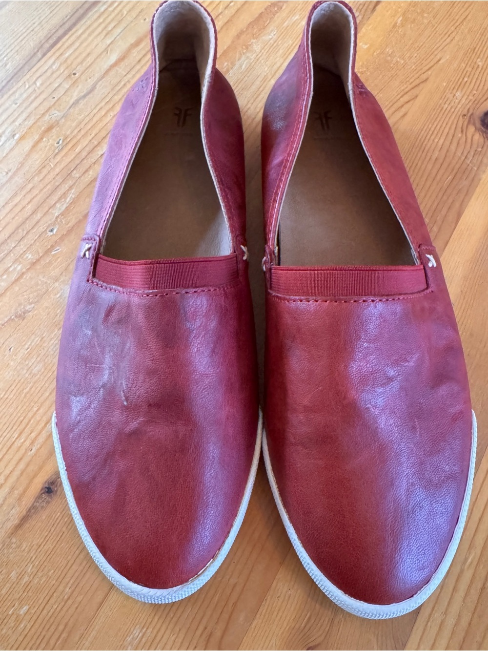 Frye Melanie Women's Cherry Red Leather Slip-On Flats